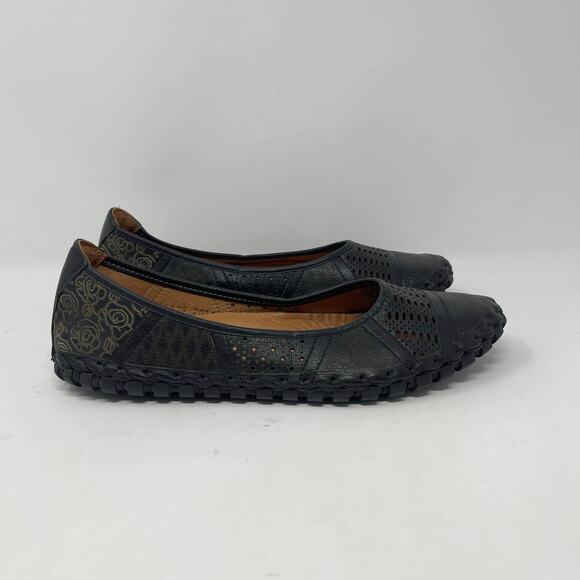 Spring Step Kenyetta Black Gold Perforated Leather Comfort Flat - Picture 2 of 9
